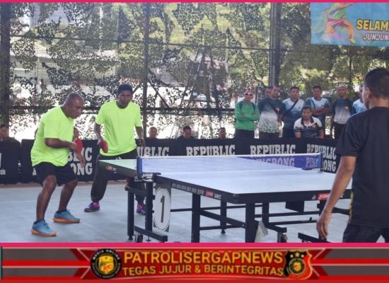 Tim Tenis Meja Korem 081/DSJ Raih Medali Emas