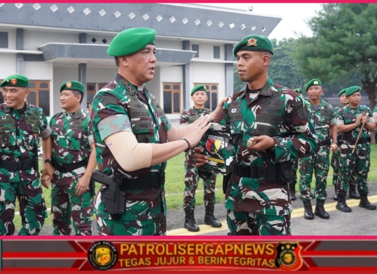 Pangdam V/Brawijaya Lepas 200 Personel Satgas Yonif 836/BY Laksanakan Tugas Bantuan Bencana Aceh