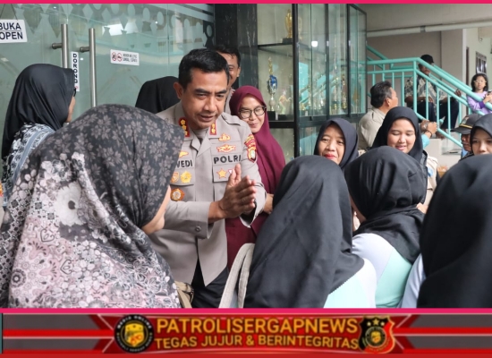 Kapolres Metro Jakarta Barat Serap Aspirasi Warga Saat Kunjungan ke Yayasan Nurul Quran Cengkareng