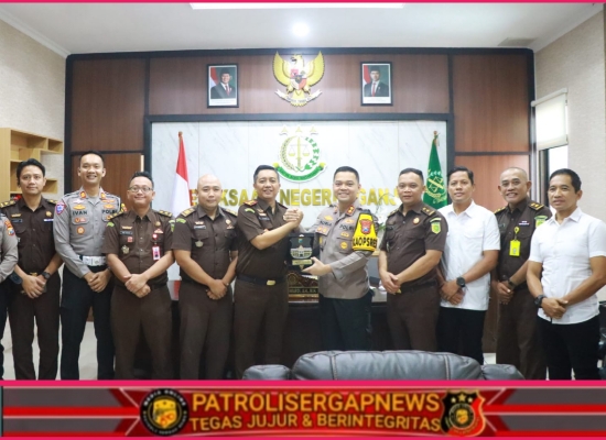 Perkuat Kolaborasi Penegak Hukum, Kapolres Nganjuk Silaturahmi ke Kejaksaan Negeri