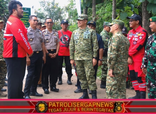 Danrem 082/CPYJ Resmikan Jembatan Gantung Garuda di Kediri, Permudah Akses Warga Desa Keling