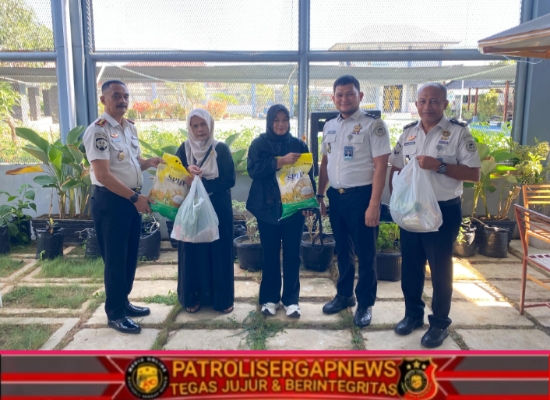 Peringati HBP Ke 62,Lapas Banda Aceh Berbagi Sembako Kepada Keluarga WBP Kurang Mampu.