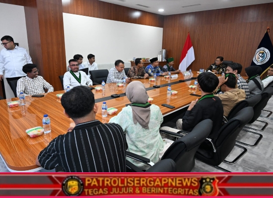 Terima Delegasi HMI dan KAHMI, Wamen Viva Yoga: Di Tengah Dinamika Politik Tetap Penting Menjaga Independensi Etis dan Organisatoris