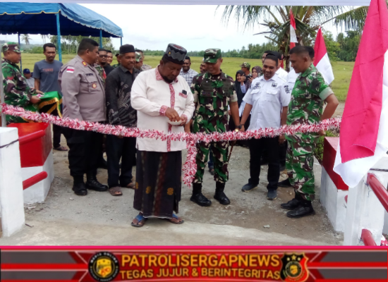 Dandim 0111/Bireuen resmikan jembatan aramko di peudada ,akses  warga kini lebih lancar .