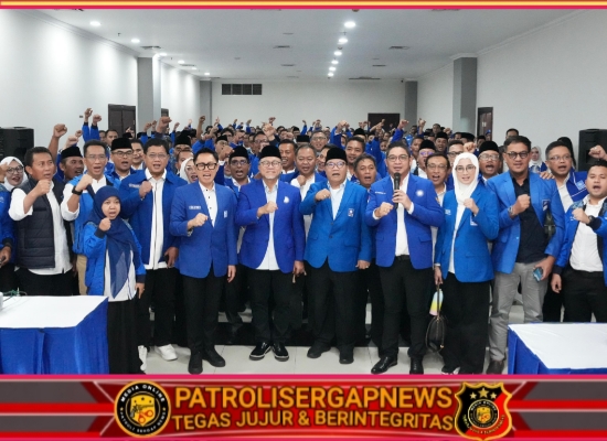 Pelantikan DPW-DPD PAN se-Jawa Timur, Viva Yoga: Seluruh Kader Harus Berorientasi Membesarkan PAN