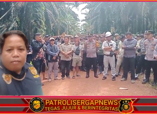 Tuntut Kepatuhan Putusan Pengadilan, Massa KMHA Dayak Minta Satpam PT Tapian Nadenggan Kosongkan Lahan Sengketa