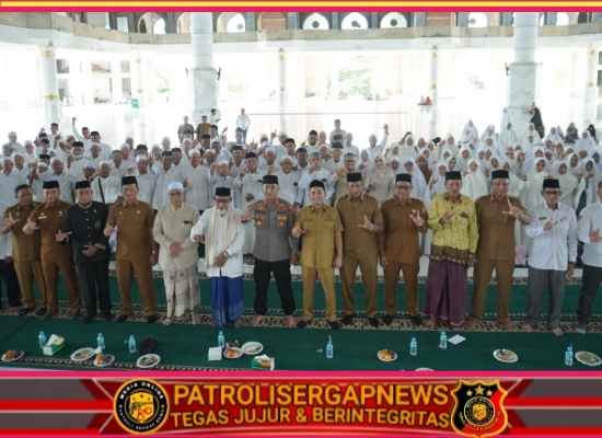 Kapolres Lhokseumawe Hadiri Peusijuek Jamaah Haji 2026, Doakan Jamaah Raih Haji Mabrur