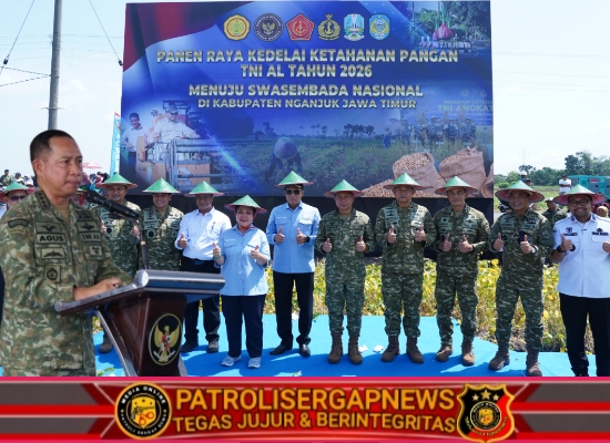 Panglima TNI Pimpin Panen Raya Kedelai Nasional Perkuat Ketahanan Pangan Strategis Indonesia