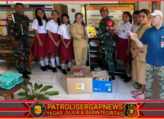 Satgas Pamtas RI-Malaysia Yonarmed 19/Bogani Tebar Semangat Literasi dengan Bagikan Buku kepada Pelajar di Lolak