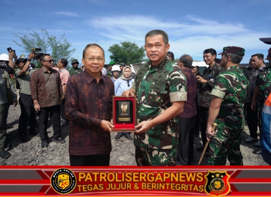 Dukung Energi Terbarukan, Kasad Tinjau Pengelolaan Sampah Terpadu di Bali