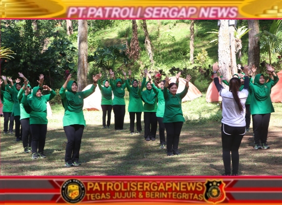 Dandim Tulungagung Tekankan Peran Strategis Persit dalam Mendukung Tugas Prajurit