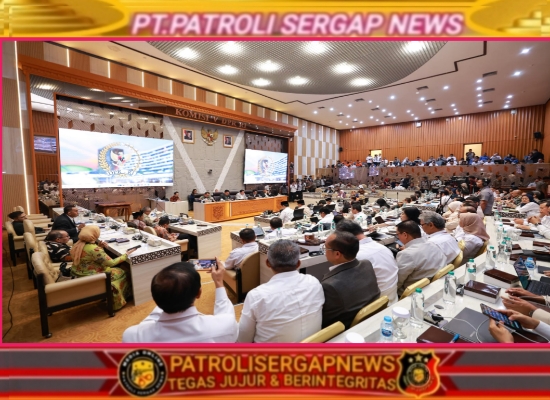 Raker Komisi V DPR-Mitra Kerja, Wamen Viva Yoga: Sinergi Untuk Merealisasikan Program Pembangunan