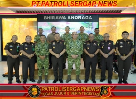Terima Audiensi Kajati Jatim, Pangdam V/Brawijaya Perkuat Sinergi dan Stabilitas Wilayah