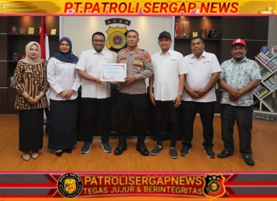 Kapolres Lhokseumawe Terima Penghargaan dari PMI atas Dedikasi Mendukung Misi Kemanusiaan