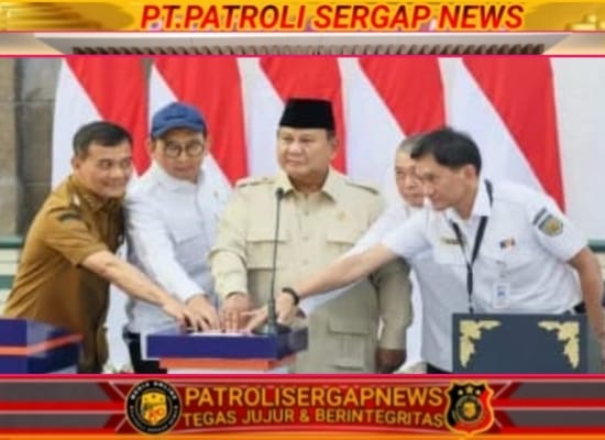 Didampingi Luthfi, Presiden Prabowo Resmikam Revitalisasi Stasiun Tawang Semarang