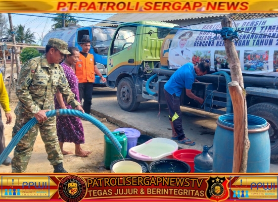 TNI-Polri dan BPBD Salurkan 24.000 Liter Air Bersih ke Warga Panggul
