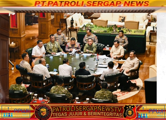 Presiden Prabowo Subianto Pimpin Rapat Koordinasi Terpadu Penanganan Situasi Nasional dan Karhutla