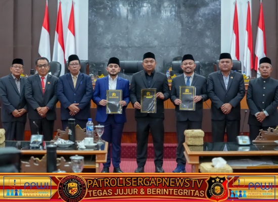 Bupati TRK diwakili Plt Sekda Sampaikan Rancangan KUA-PPAS Tahun Anggaran 2027 kepada DPRK