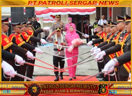 Pedang Pora dan Tari Guel Warnai Lepas Sambut Kapolres Aceh Tengah, Haru Iringi Kepergian Taufiq