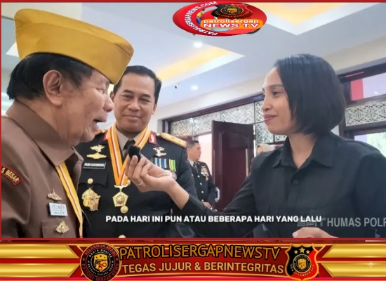 Bintang Veteran Disematkan kepada Kapolda NTT, LVRI Apresiasi Kepeduliannya