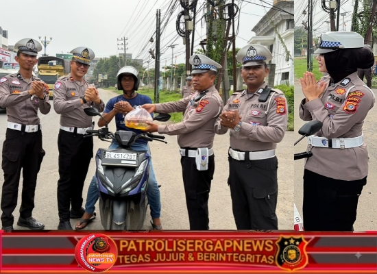 Jum’at Berkah, Satlantas Polres Bireuen Apresiasi Pengendara Tertib dengan Pembagian Sembako