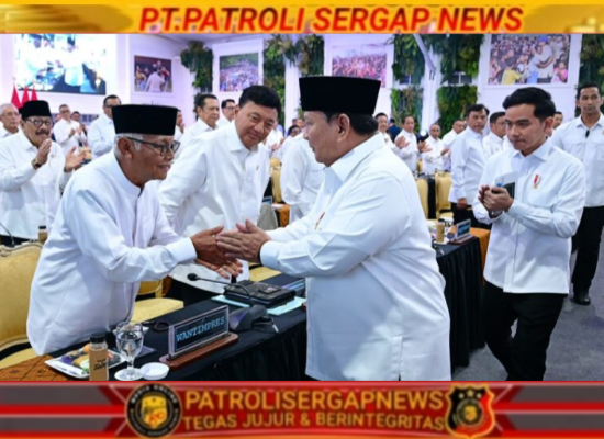 Seskab Teddy Ungkap Arahan Presiden Prabowo dalam Sidang Kabinet Paripurna: Perkuat Ketahanan Nasional hingga Tindak Tegas Karhutla