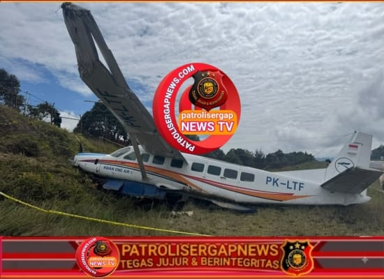 Pesawat Asian One Air Tergelincir dan Tabrak Bukit di Intan Jaya